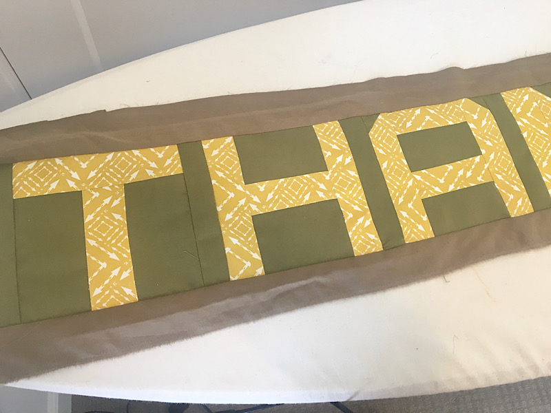 quilt border on thanksgiving table runner