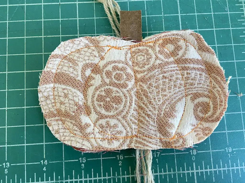 sew the interior of the pumpkin