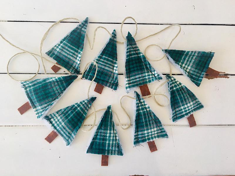 free christmas sewing patterns Christmas tree bunting pattern