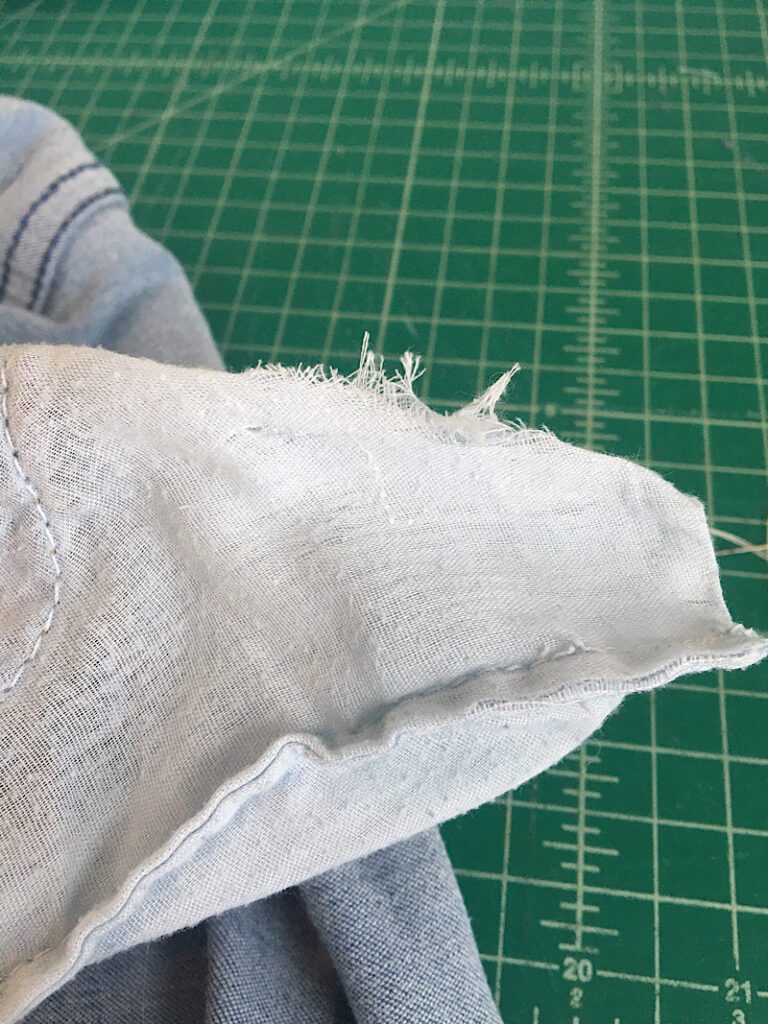 folding pocket to sew it