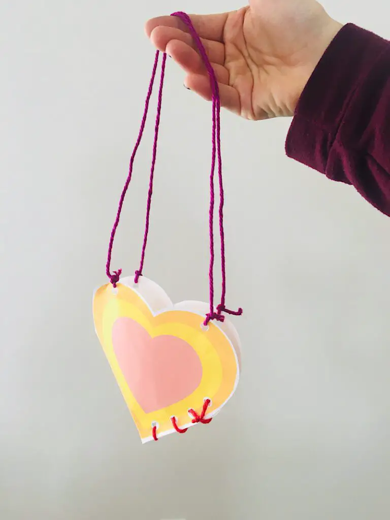 paper heart purse valentines day card