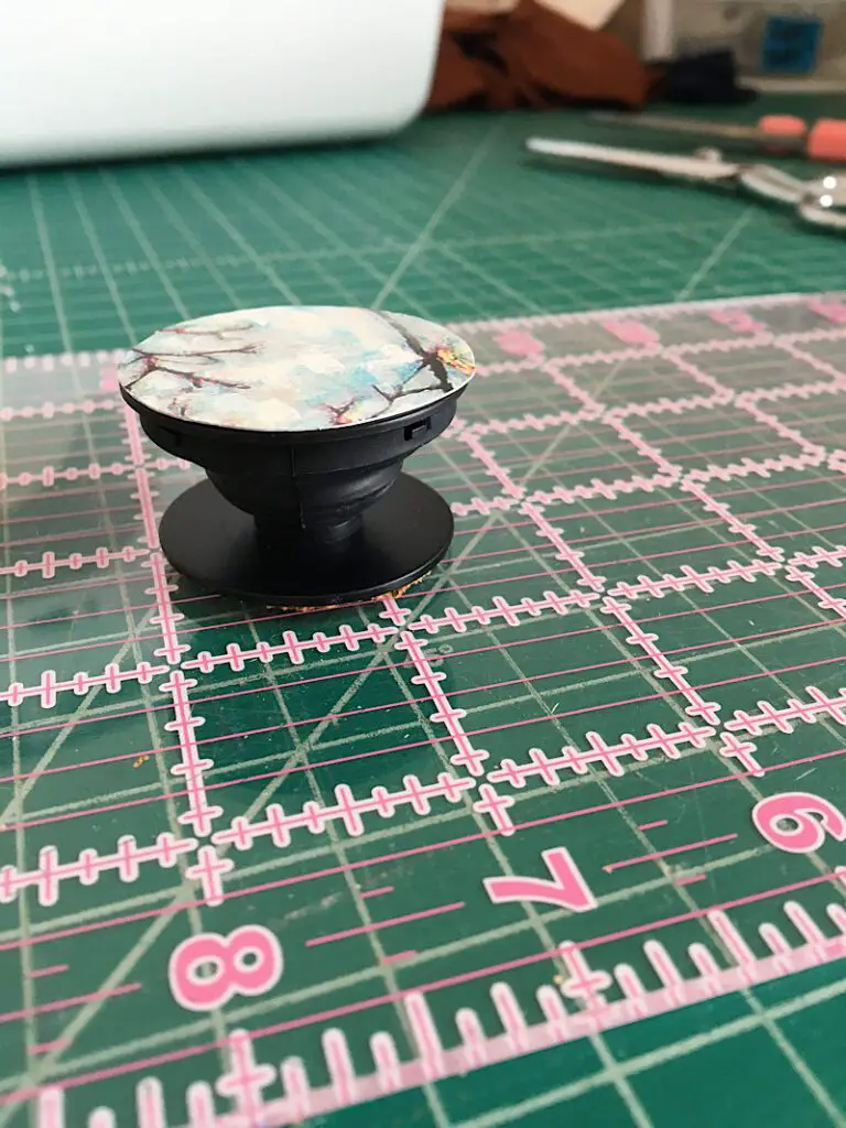 pop socket on acrylic ruler sewing hack