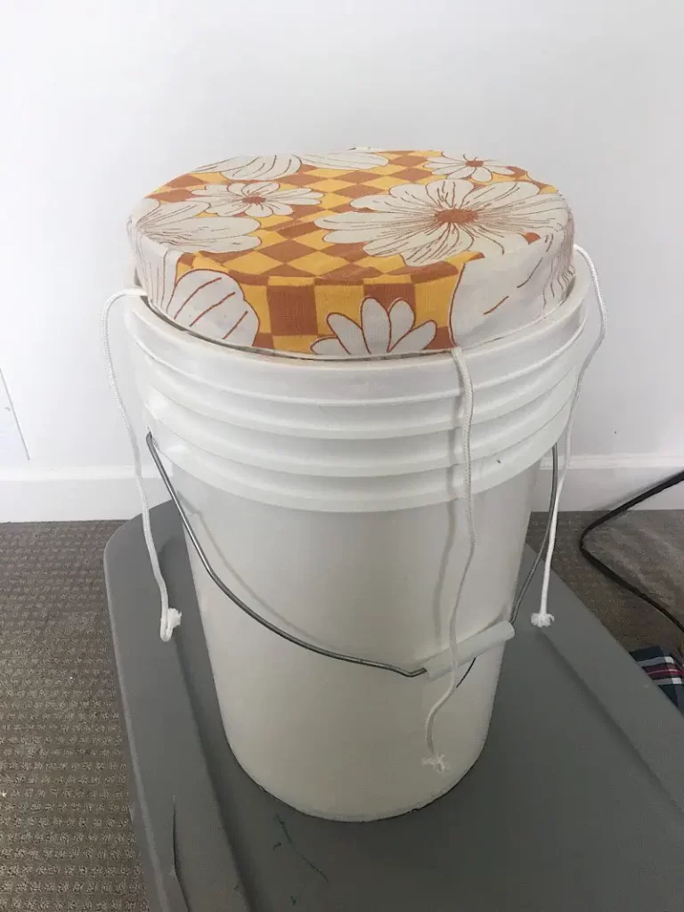 How to pad a 5 gallon bucket seat 