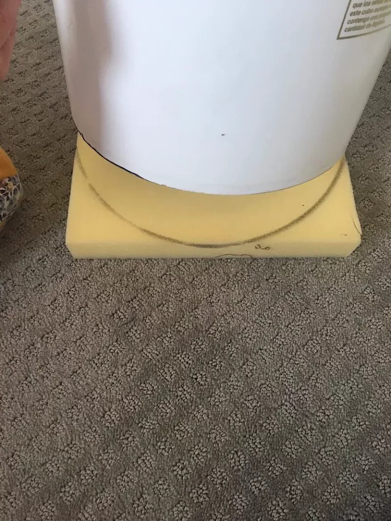 Trace Bucket on piece of foam to make cushion