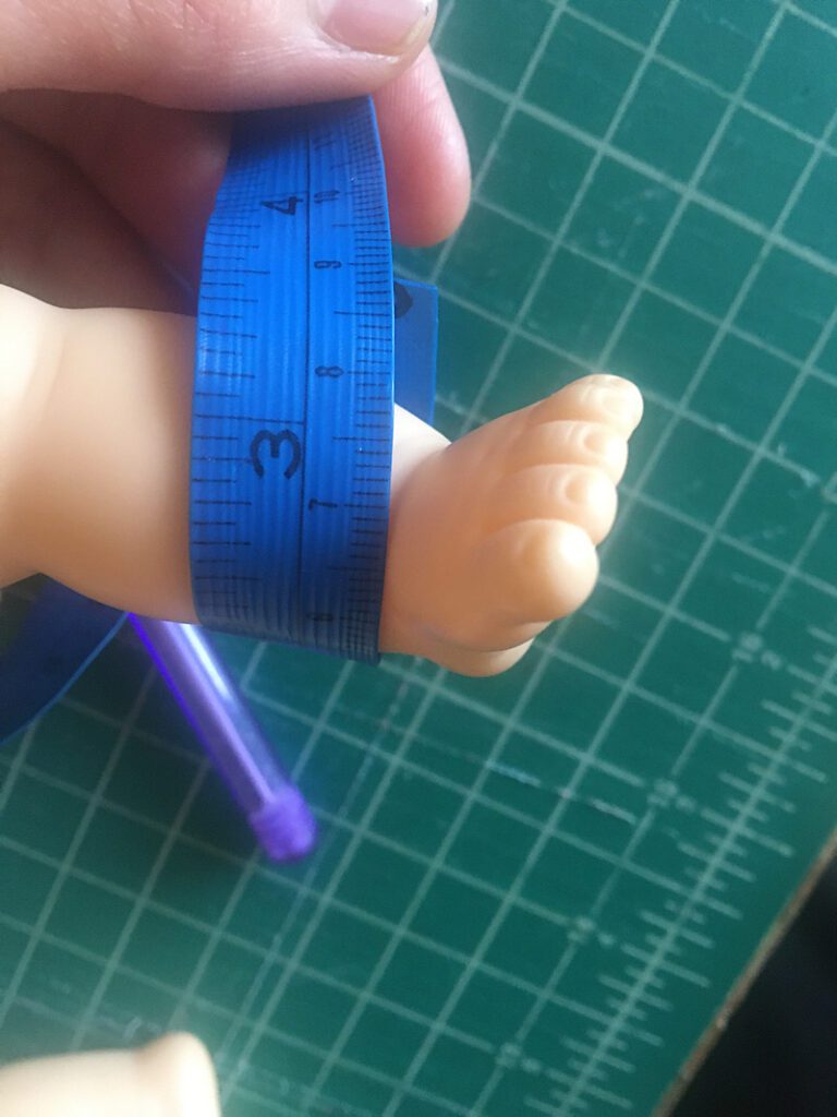 measuring doll ankle