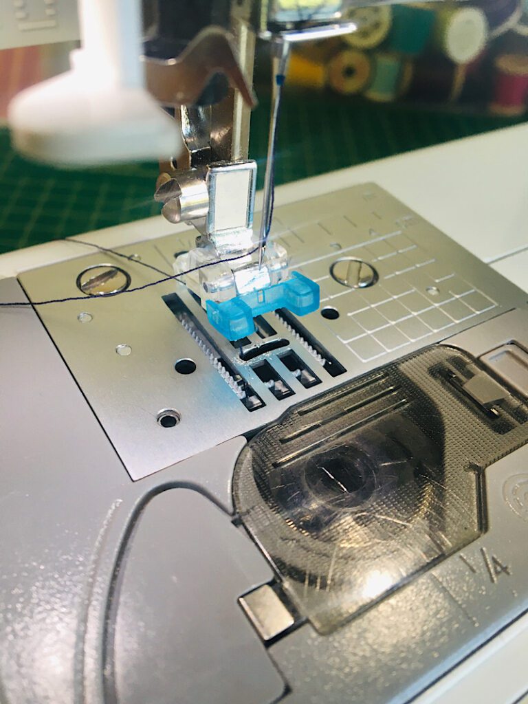 button fitting presser foot sewing machine