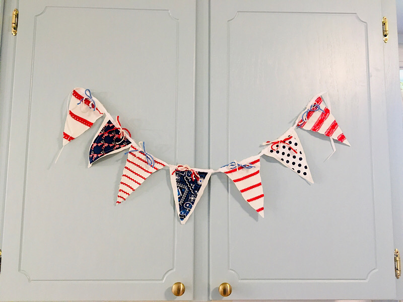 DIY 4th of july garland bunting