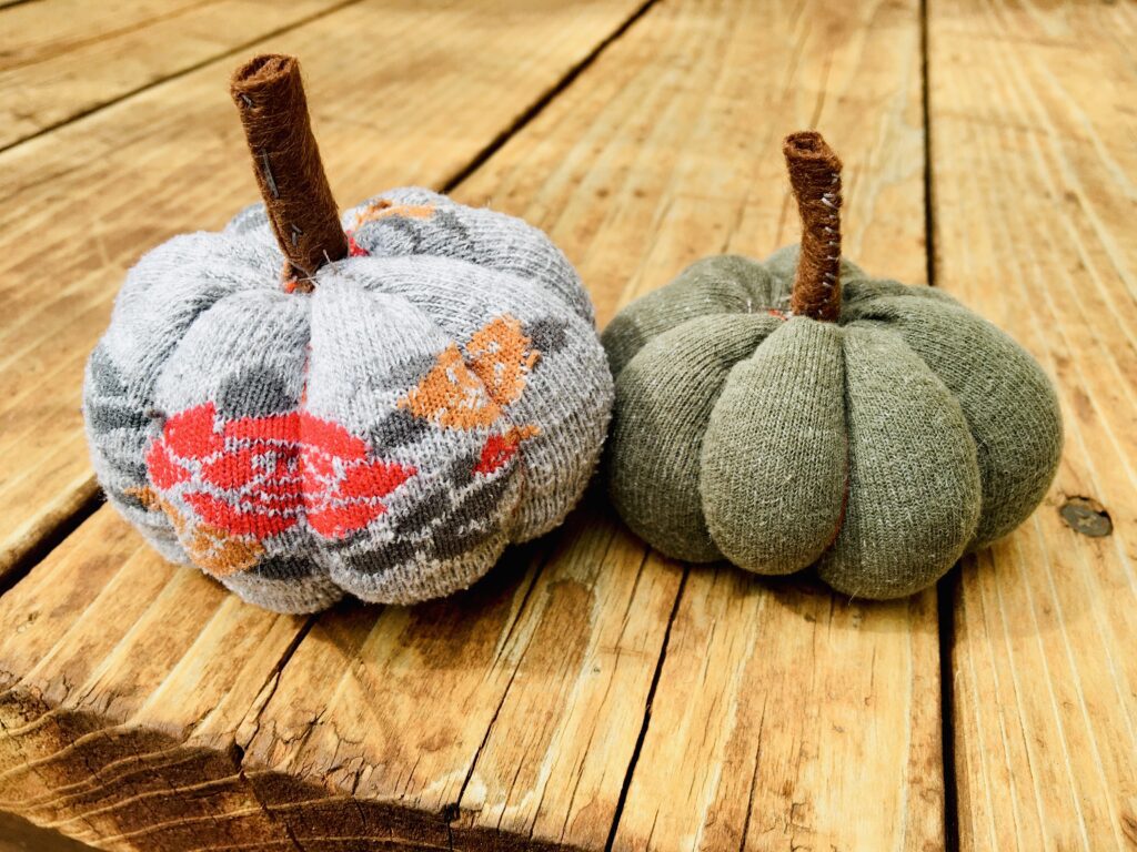 DIY Sock Pumpkins