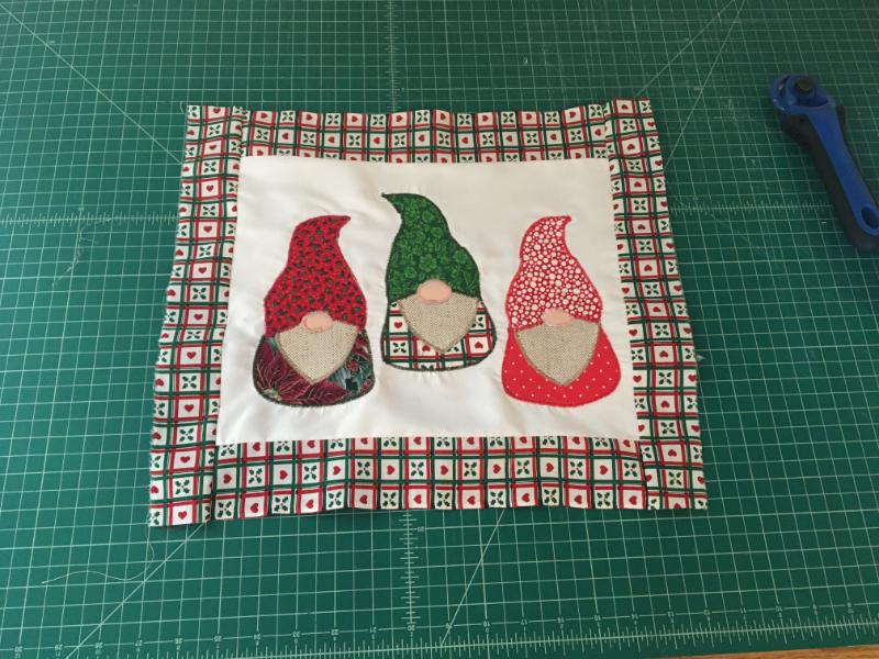 gnome quilt with border