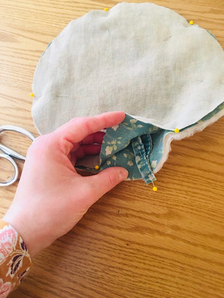 pinned loop inside pot holder