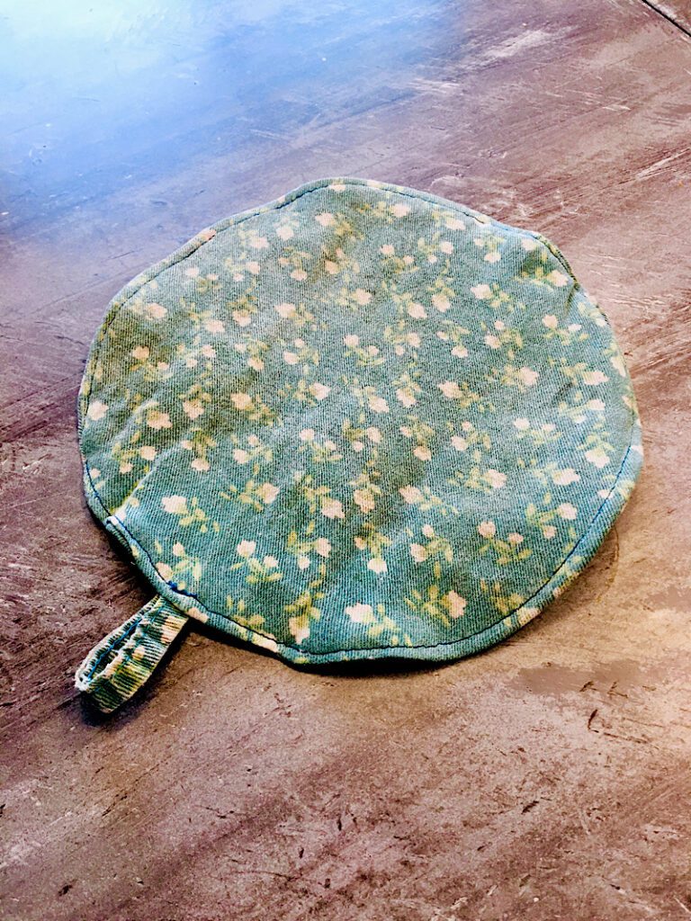 pot holder made from a dish towel